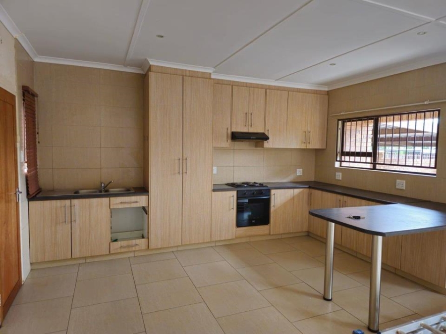 To Let 3 Bedroom Property for Rent in Hillcrest Northern Cape